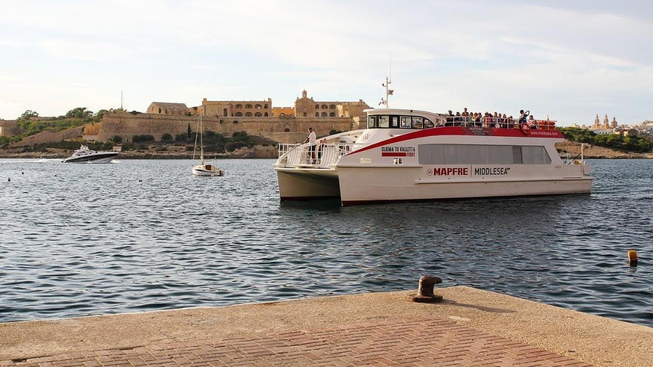 Modern Apartment Steps To St George'S Bay San Ġiljan Extérieur photo
